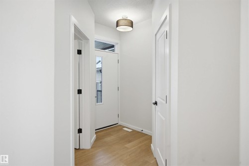 2535 211 Street, Edmonton, AB - Indoor Photo Showing Other Room
