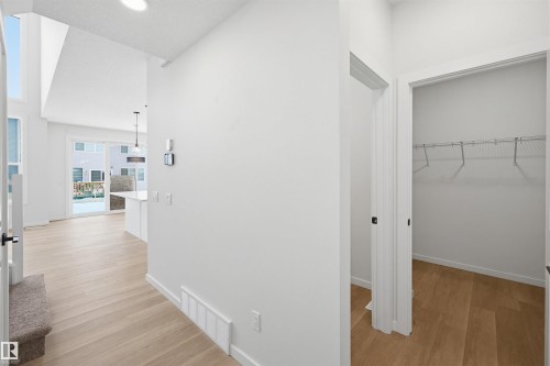 2535 211 Street, Edmonton, AB - Indoor Photo Showing Other Room