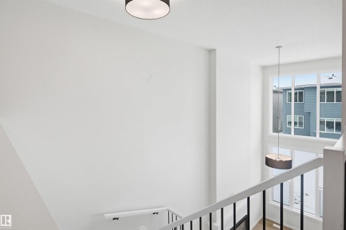 2535 211 Street, Edmonton, AB - Indoor Photo Showing Other Room