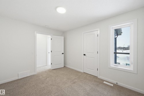 2535 211 Street, Edmonton, AB - Indoor Photo Showing Other Room