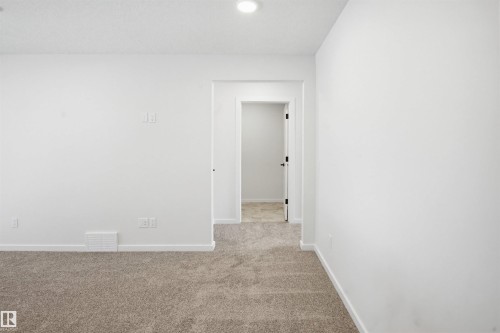 2535 211 Street, Edmonton, AB - Indoor Photo Showing Other Room