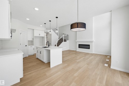 2535 211 Street, Edmonton, AB - Indoor Photo Showing Kitchen