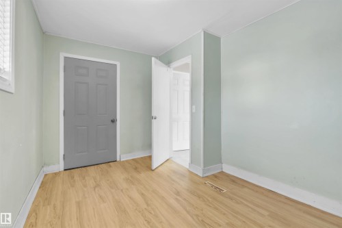 5309 51 Avenue, Cold Lake, AB - Indoor Photo Showing Other Room