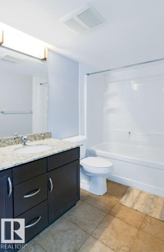 107 2045 Grantham Court, Edmonton, AB - Indoor Photo Showing Bathroom