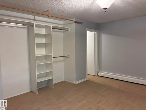 17 10721 116 Street, Edmonton, AB - Indoor