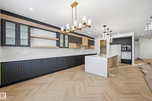 4 Eldridge Point(E), St. Albert, AB - Indoor Photo Showing Kitchen