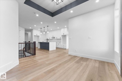 325 Meadowview Drive, Fort Saskatchewan, AB - Indoor