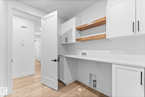 325 Meadowview Drive, Fort Saskatchewan, AB - Indoor Photo Showing Other Room