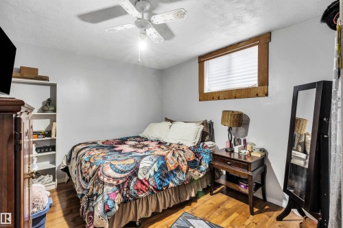 12237 47 Street, Edmonton, AB - Indoor Photo Showing Bedroom