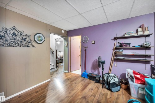 12237 47 Street, Edmonton, AB - Indoor