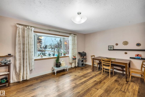 12237 47 Street, Edmonton, AB - Indoor