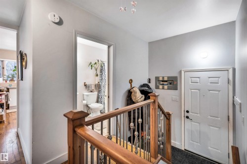 12237 47 Street, Edmonton, AB - Indoor Photo Showing Other Room