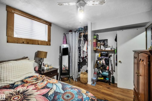 12237 47 Street, Edmonton, AB - Indoor Photo Showing Bedroom