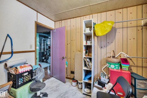 12237 47 Street, Edmonton, AB - Indoor