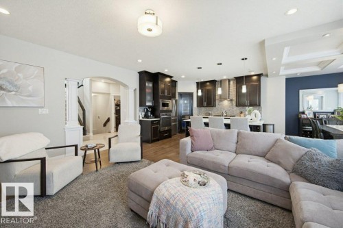 2603 Bluejay Close, Edmonton, AB - Indoor Photo Showing Living Room