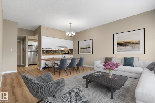 114 2011 137 Avenue, Edmonton, AB - Indoor Photo Showing Living Room