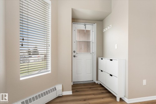 114 2011 137 Avenue, Edmonton, AB - Indoor Photo Showing Other Room