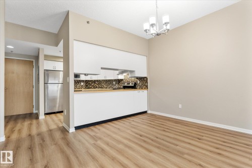 114 2011 137 Avenue, Edmonton, AB - Indoor