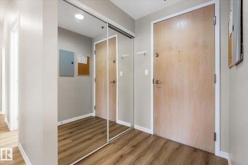 114 2011 137 Avenue, Edmonton, AB - Indoor Photo Showing Other Room