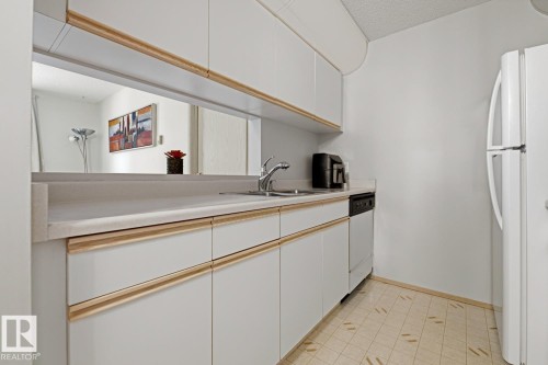 316 9620 174 Street, Edmonton, AB - Indoor