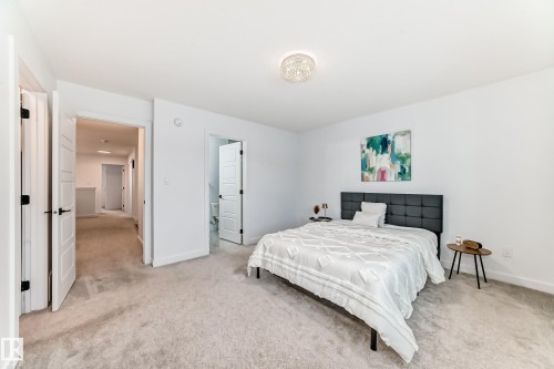 563 Kleins Cr, Leduc, AB - Indoor Photo Showing Bedroom