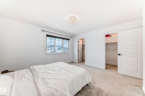 563 Kleins Cr, Leduc, AB - Indoor Photo Showing Bedroom