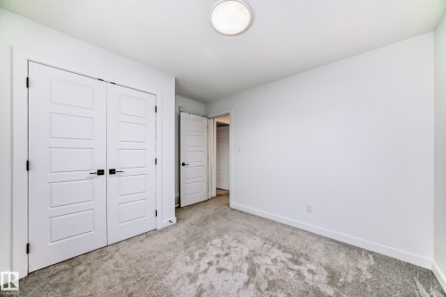 563 Kleins Cr, Leduc, AB - Indoor Photo Showing Other Room