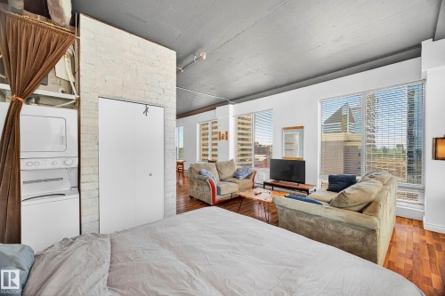 1205 10024 Jasper Avenue, Edmonton, AB - Indoor Photo Showing Bedroom