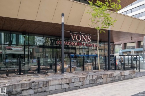 1205 10024 Jasper Avenue, Edmonton, AB - Outdoor