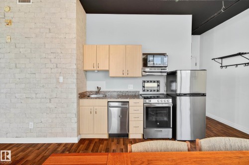 1205 10024 Jasper Avenue, Edmonton, AB - Indoor Photo Showing Kitchen