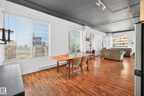 1205 10024 Jasper Avenue, Edmonton, AB - Indoor