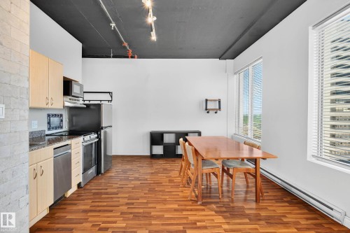 1205 10024 Jasper Avenue, Edmonton, AB - Indoor