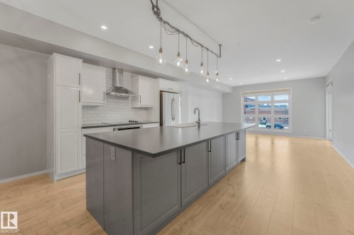 228 10407 122 Street, Edmonton, AB - Indoor Photo Showing Kitchen With Upgraded Kitchen