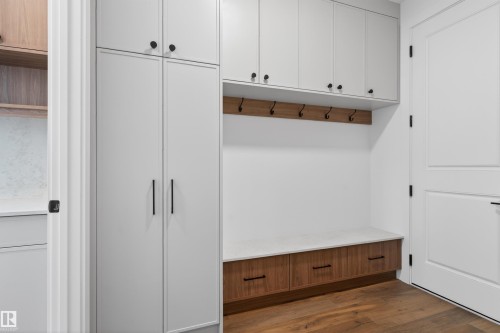 281 Paterson Link Link, Edmonton, AB - Indoor Photo Showing Other Room