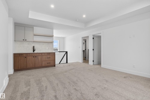 281 Paterson Link Link, Edmonton, AB - Indoor Photo Showing Other Room