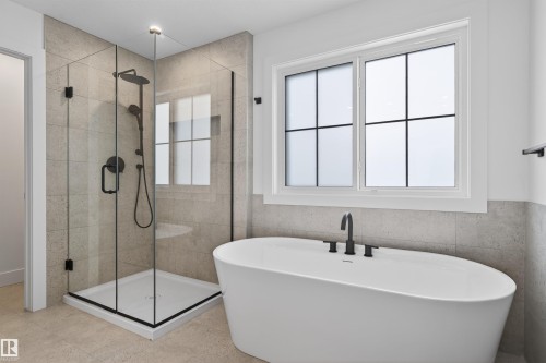 281 Paterson Link Link, Edmonton, AB - Indoor Photo Showing Bathroom