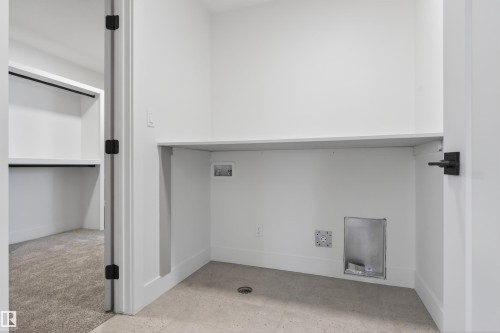 281 Paterson Link Link, Edmonton, AB - Indoor Photo Showing Other Room