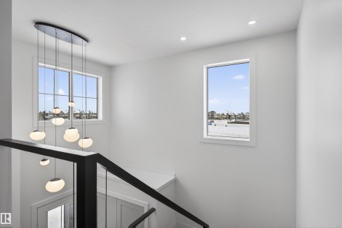 281 Paterson Link Link, Edmonton, AB - Indoor Photo Showing Other Room