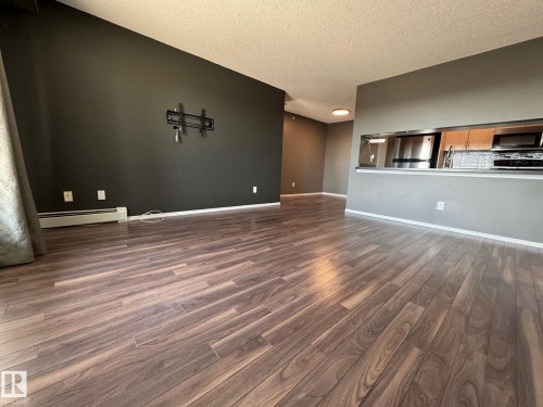 516 2430 Guardian Road, Edmonton, AB - Indoor