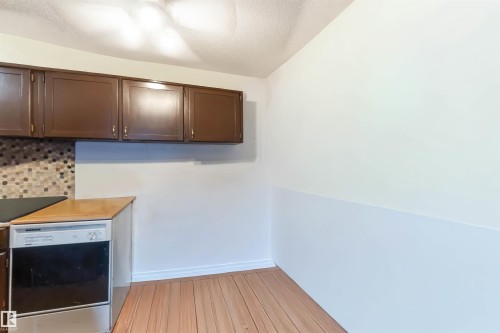 14205 82 Street, Edmonton, AB - Indoor Photo Showing Kitchen