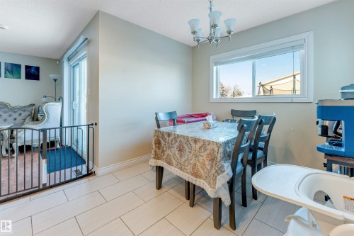 18404 97A Avenue, Edmonton, AB - Indoor Photo Showing Dining Room