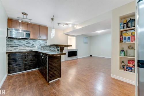 18404 97A Avenue, Edmonton, AB - Indoor Photo Showing Other Room