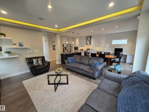 4116 Summerland Drive, Sherwood Park, AB - Indoor Photo Showing Living Room