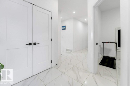 5814 Peltier Close, Beaumont, AB - Indoor Photo Showing Other Room