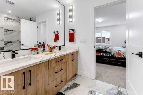 5814 Peltier Close, Beaumont, AB - Indoor Photo Showing Bathroom