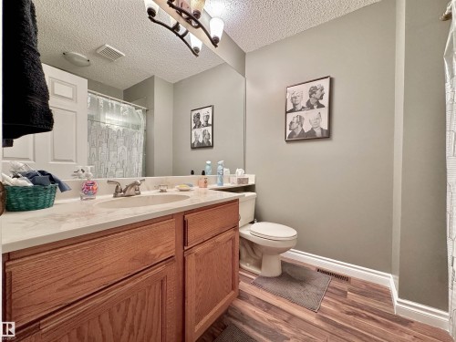 1035 109 Street, Edmonton, AB - Indoor Photo Showing Bathroom