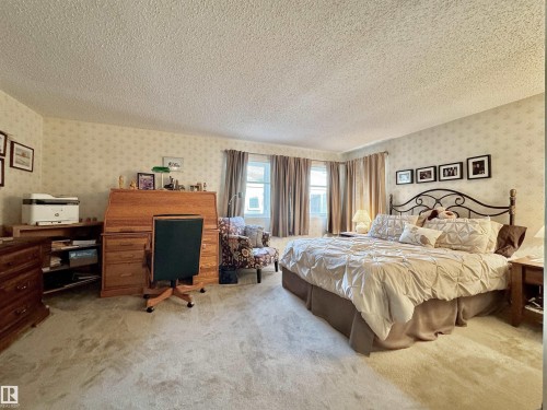 1035 109 Street, Edmonton, AB - Indoor Photo Showing Bedroom