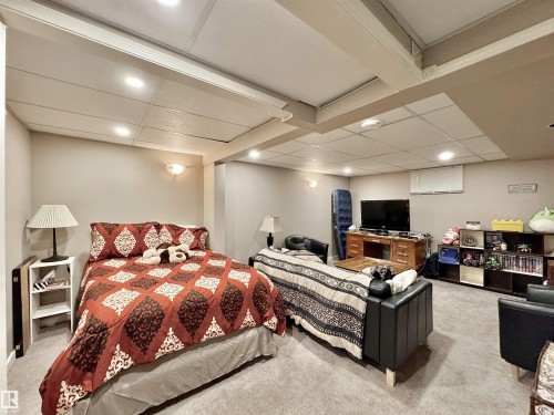 1035 109 Street, Edmonton, AB - Indoor