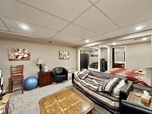 1035 109 Street, Edmonton, AB - Indoor