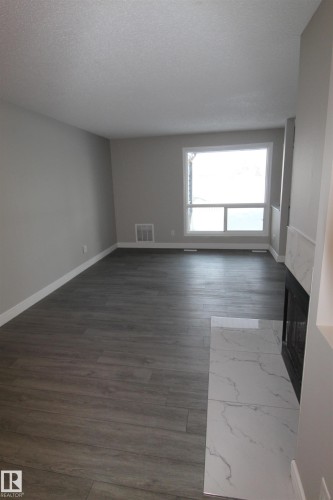 53 14620 26 Street, Edmonton, AB - Indoor Photo Showing Other Room